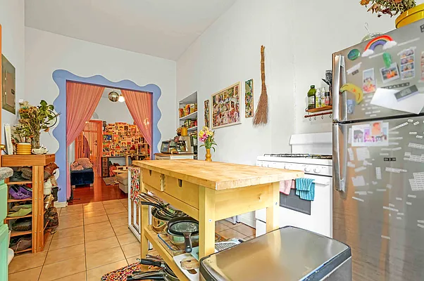 Rented by Brownstone Property Group | media 3