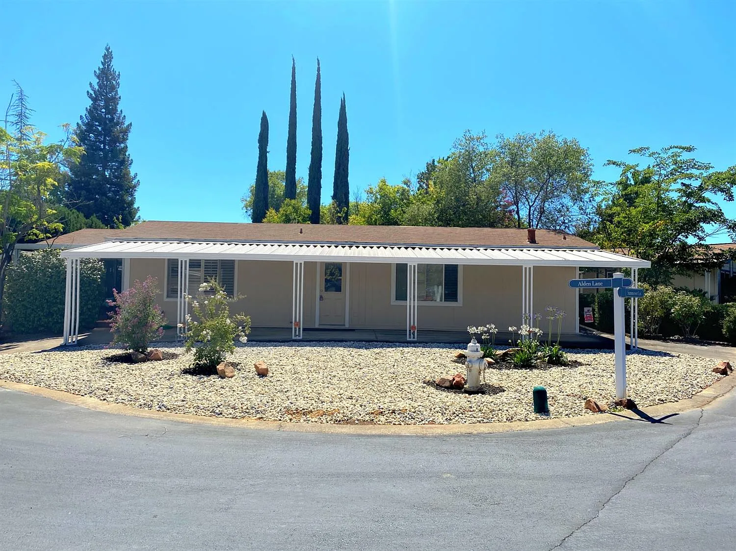 6204 Summerset Ln #211 photo 1