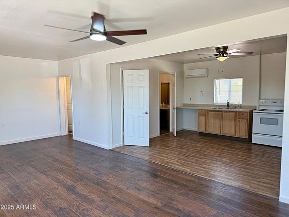4th image of 21543 W MYERS Avenue