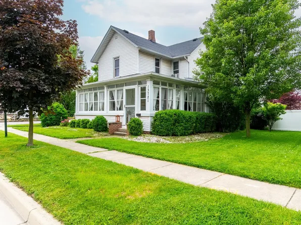 13721 State St, Grabill, IN 46741