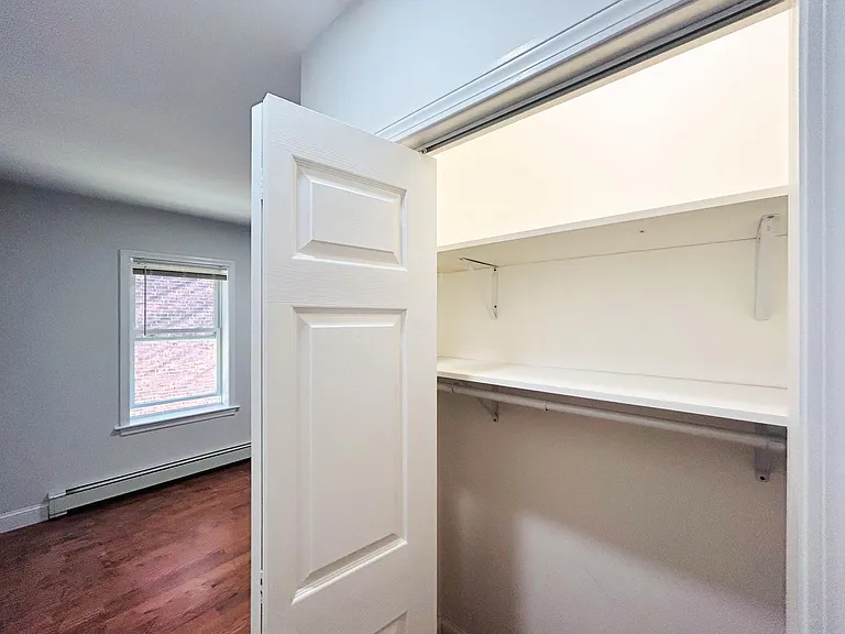27 Waverly St #1 — Photo 17
