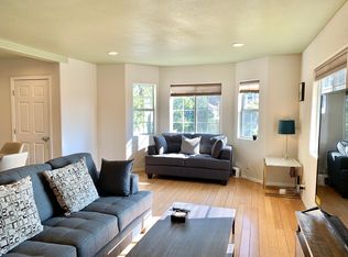 1711 Morton Ave, Los Angeles, CA 90026