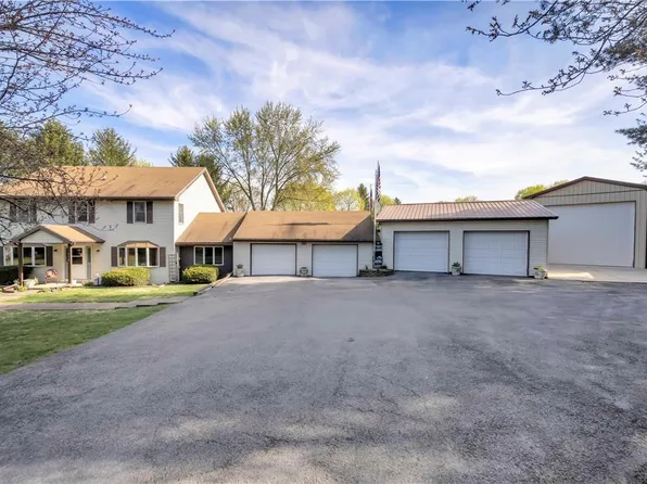 250 Cherry Hill Rd, Nazareth, PA 18064