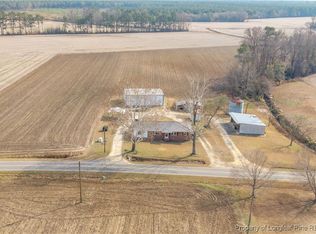 573 Langston Rd, Newton Grove, NC 28366