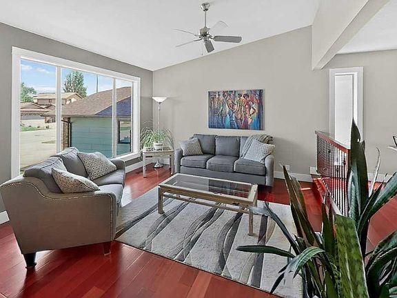 5th image of 63 Wildwood Cres W