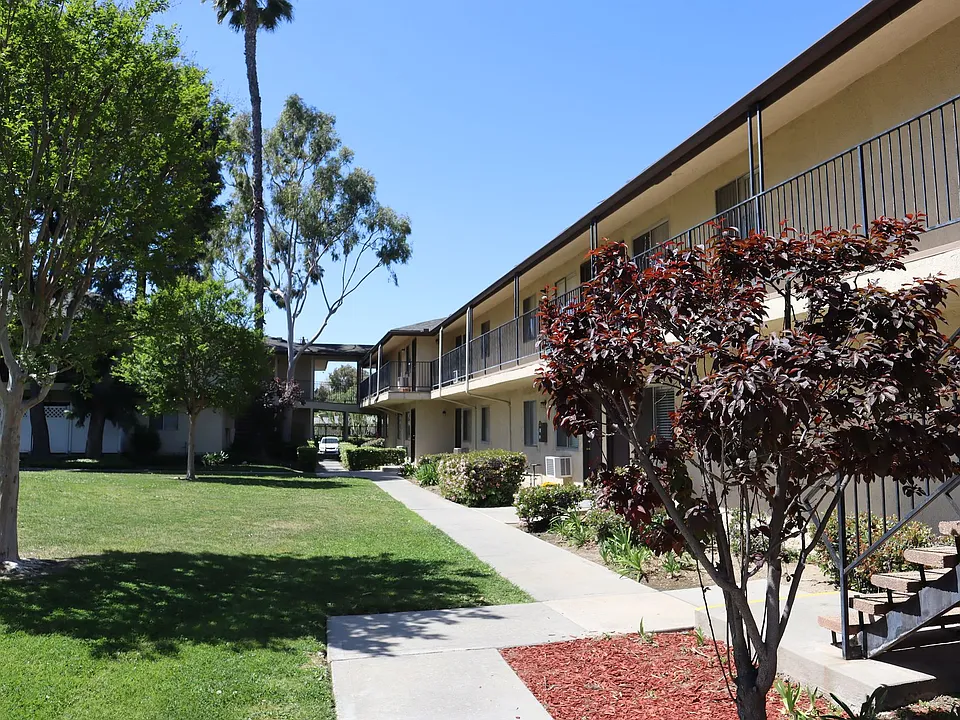 1330 Sunset Ave, West Covina