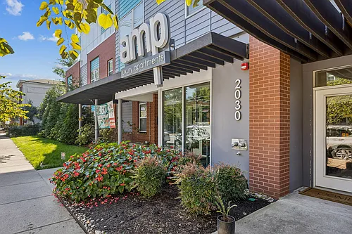AMP Luxury Apartments Photo 1