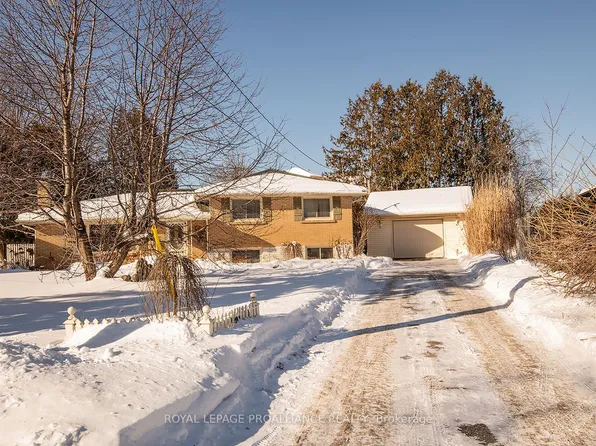 26 Plaza Sq, Belleville, ON K8N 4J3