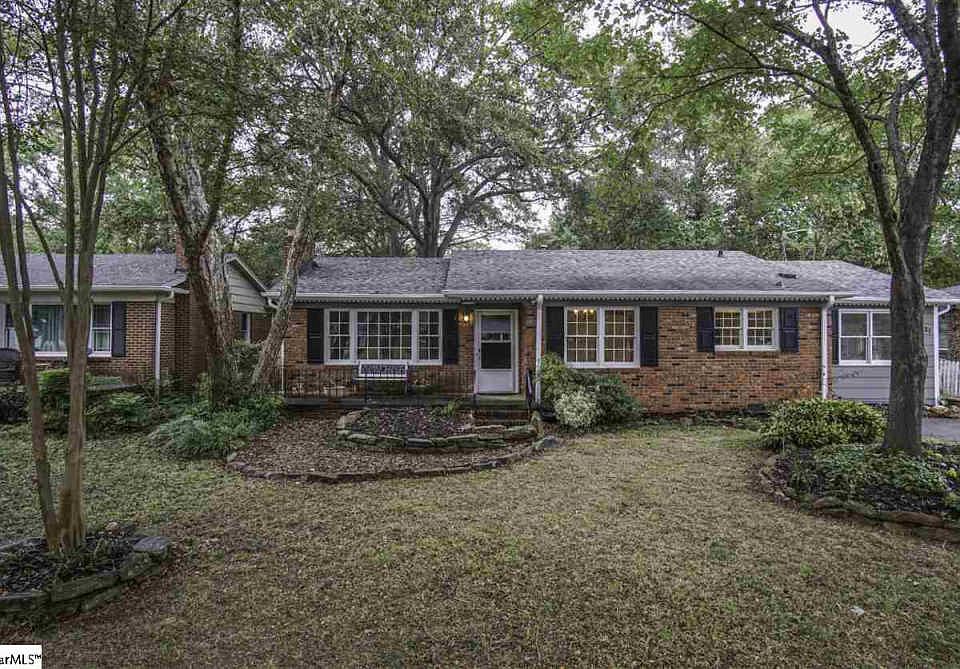 1st image of 121 Forestdale Dr