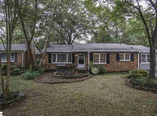 121 Forestdale Dr, Taylors, SC 29687
