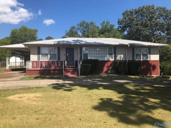 1202 Cloverdale Rd, Gadsden, AL 35903