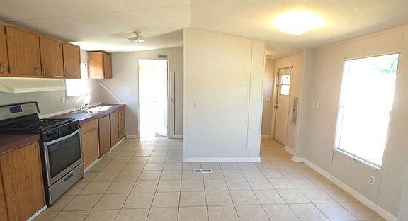 3rd image of 2263 Stanley Rd #C-2