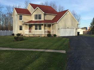 3151 Stony Point Rd, Grand Island, NY 14072