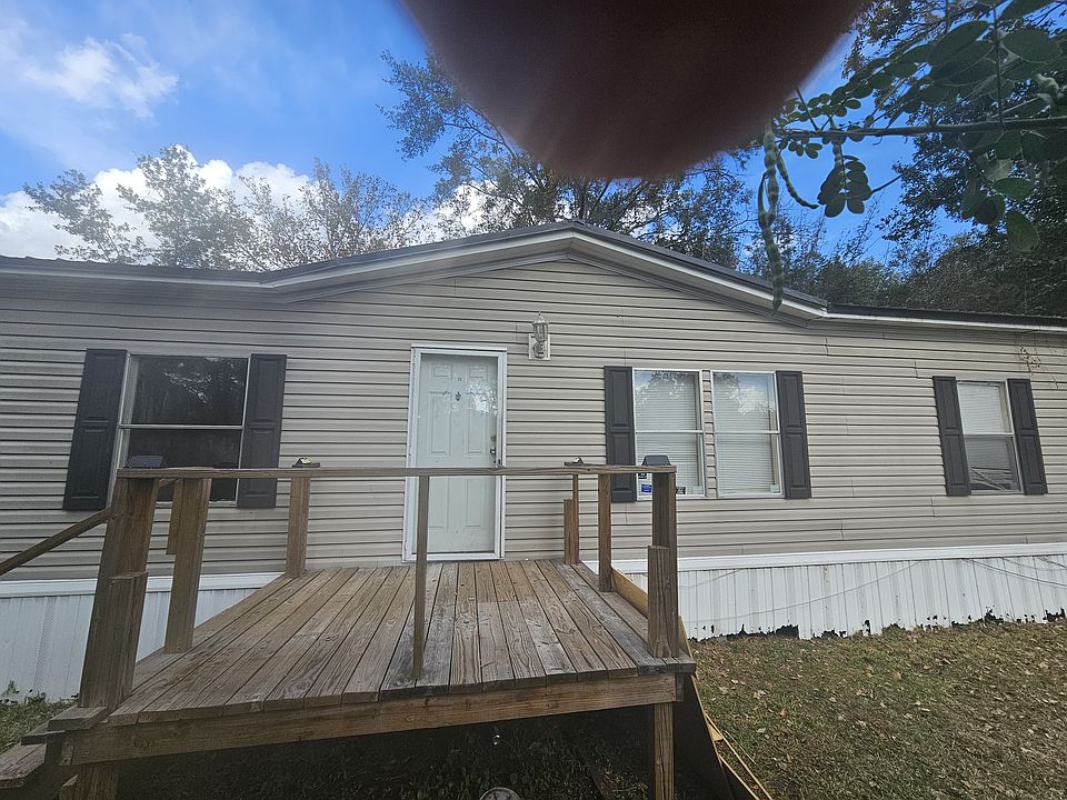 1st image of 233 Tracer Ave