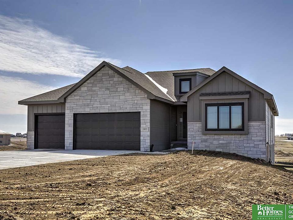 1st image of 10022 S 180th Ave