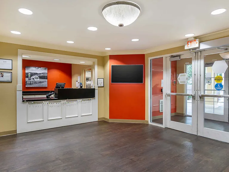 Lobby and Guest Check-in