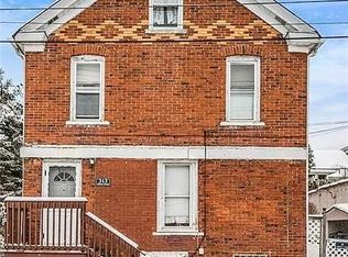 313 Adrian Ave APT A, Trafford, PA 15085