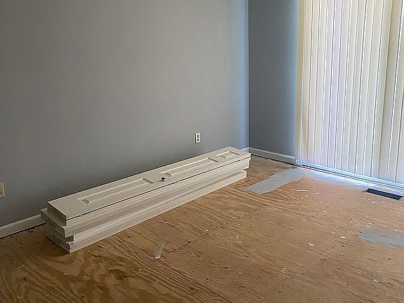 4th image of 6413 Cedarchase Blvd