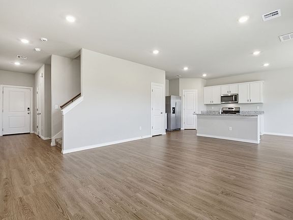 5th image of 3117 Stonewall Dr