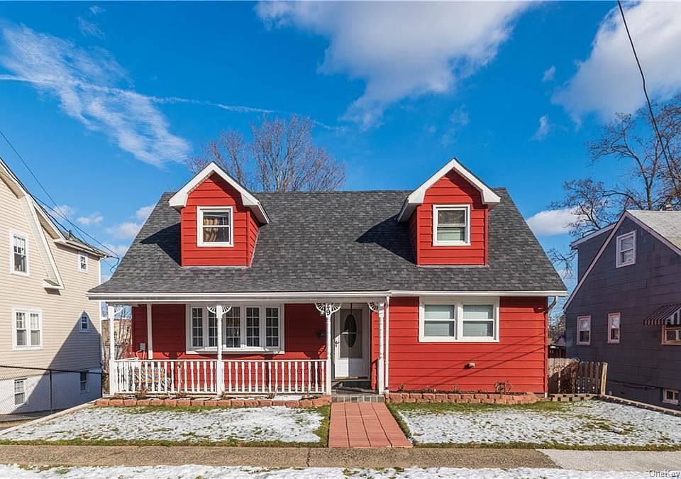 1st image of 49 Clove Ave