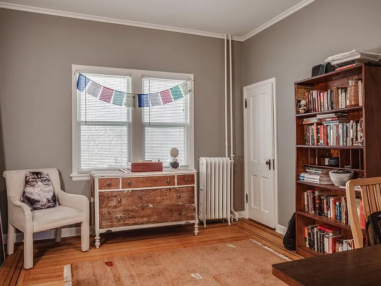 2510 Buchanan St NE — Photo 7