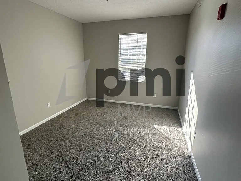 Jefferson Pointe — Photo 25