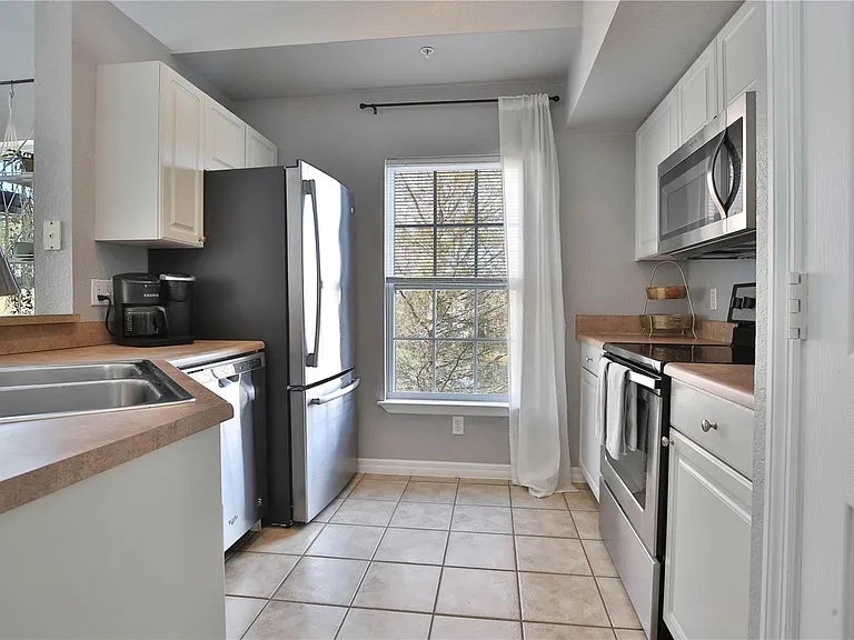 5570 Rosehill Rd #204 — Photo 3