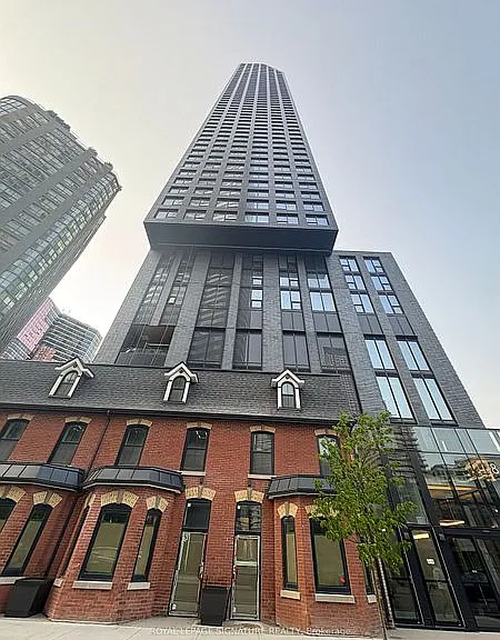 8 Wellesley St E #3910 — Photo 1