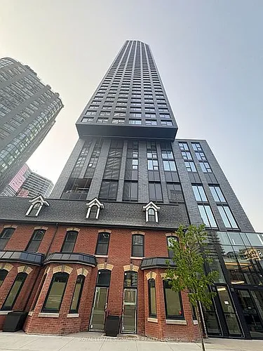 8 Wellesley St E #3910 Photo 1