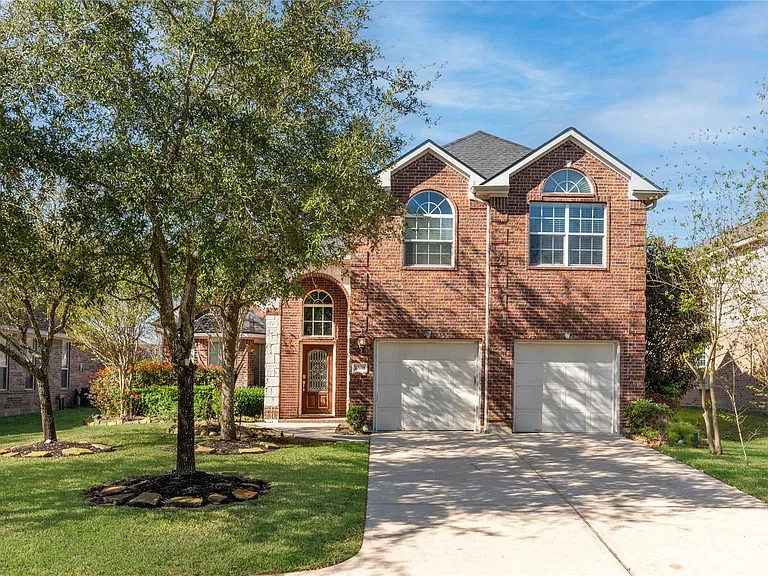 20698 Oakhurst Meadows Dr — Photo 1