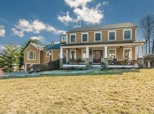 9 Heritage Hill Rd, Norwalk, CT 06851