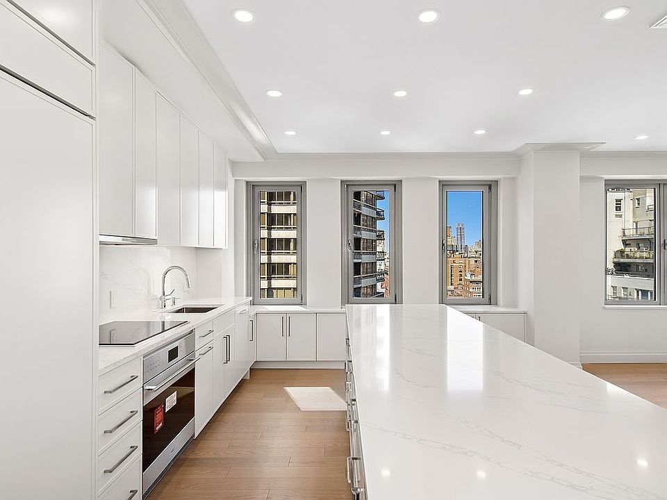 1st image of 200 E 62nd St APT 18A
