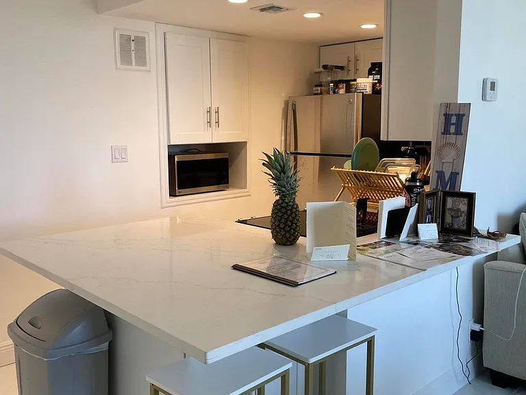 1731 SE 15th St #505 — Photo 2