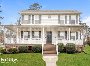 809 Hounds Chase Dr, Durham, NC 27703