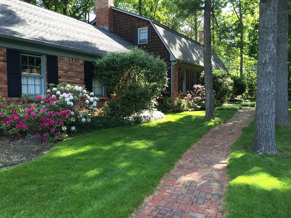1st image of 25 Cherry Tree Ln
