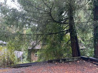 8 Grand View Ln, Bellingham, WA 98229