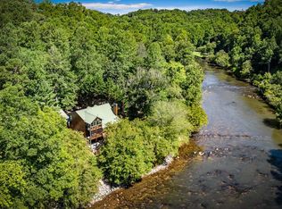 221 Muller Ln, Ellijay, GA 30540