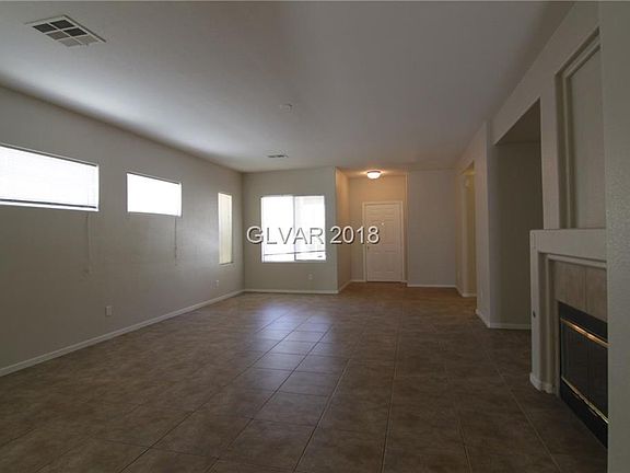 2nd image of 10980 Harvest Hill Ln