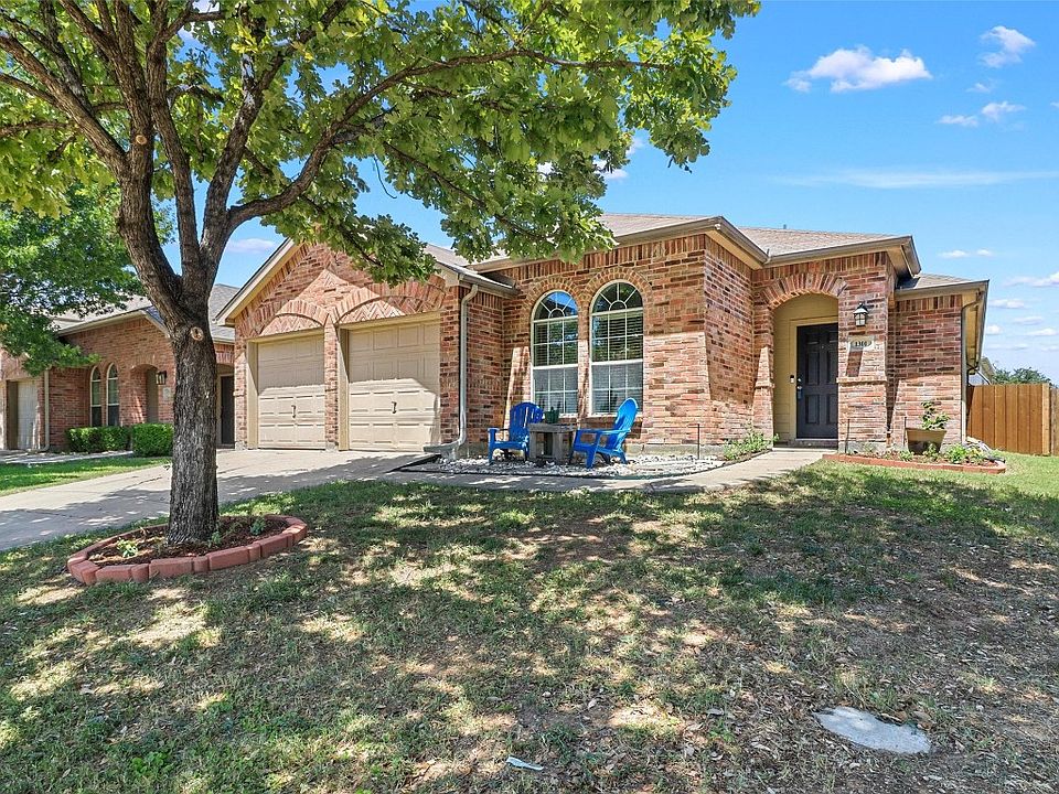 1st image of 1301 Mockingbird Dr