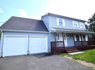 203 Cloverhill Ave, Bridgeport, CT 06606