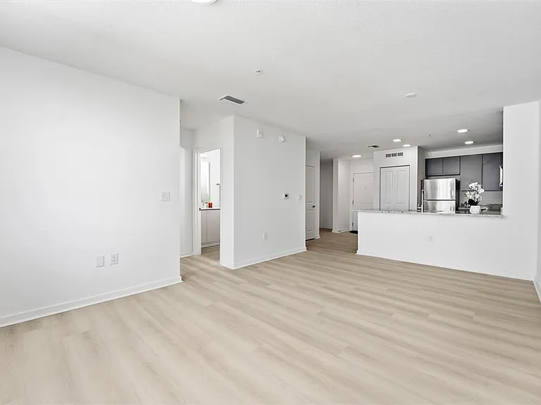 5587 Millenia Park Blvd #515 — Photo 11