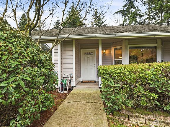 4th image of 13325 105th Avenue Ct E
