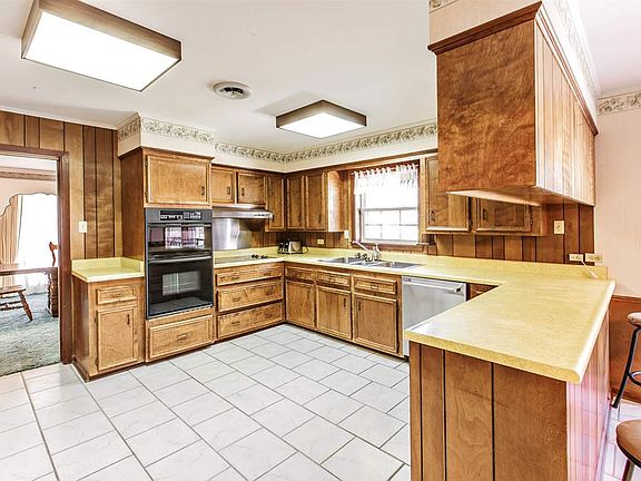 5th image of 129 Rubaiyat Dr #0