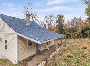 774 Cedar St, Chester, IL 62233