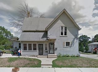 181 Gertrude St, Elgin, IL 60123