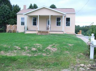 689 Fern St, Irwin, PA 15642