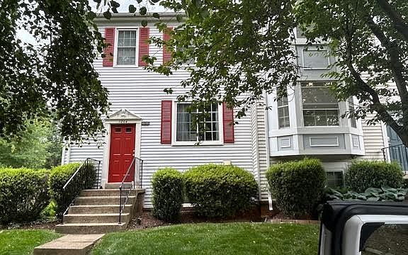 2nd image of 7864 Newport Glen Pass #Townhouse