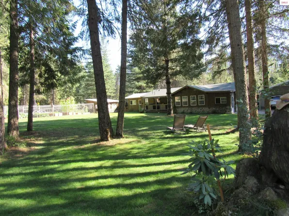 158 Bear Claw Rd, Clark Fork, ID 83811
