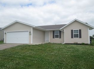 2908 Emerald Dr, Janesville, WI 53546