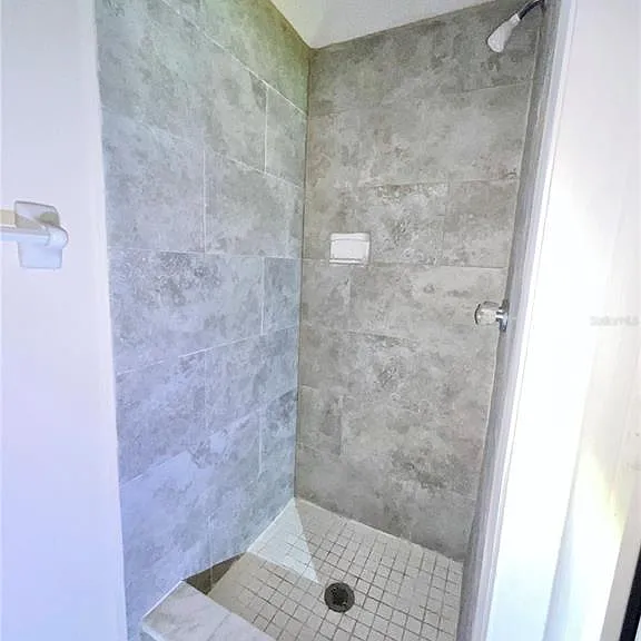 3528 Latimer St — Photo 11